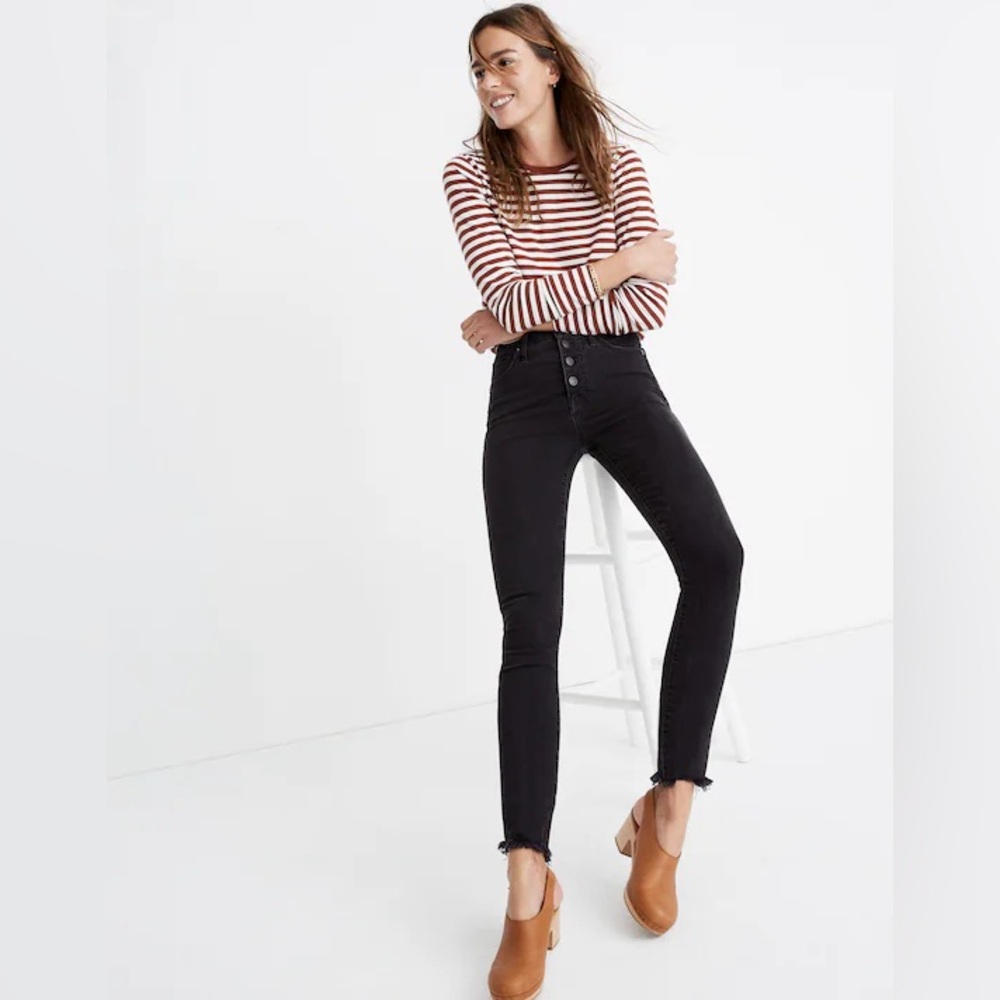 Madewell 10" High-Rise Skinny Jeans in Berkeley Black: Button-Through Edition - Picture 3 of 12